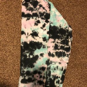 VS Pink long sleeve tie-dye tee
